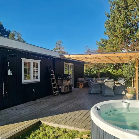Authentic 1950s Wooden House By Two Beaches Sonderby (Sonderjylland)