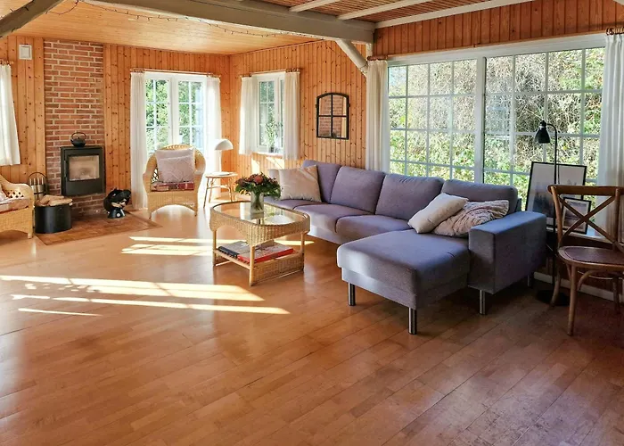 Authentic 1950s Wooden House By Two Beaches